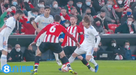 申花官方：今日一线队收假集结训练，阿苏埃、陈晋一等未归队