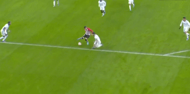 詹姆斯超越勒布朗！詹皇29分刷新球员第23个赛季得分新高